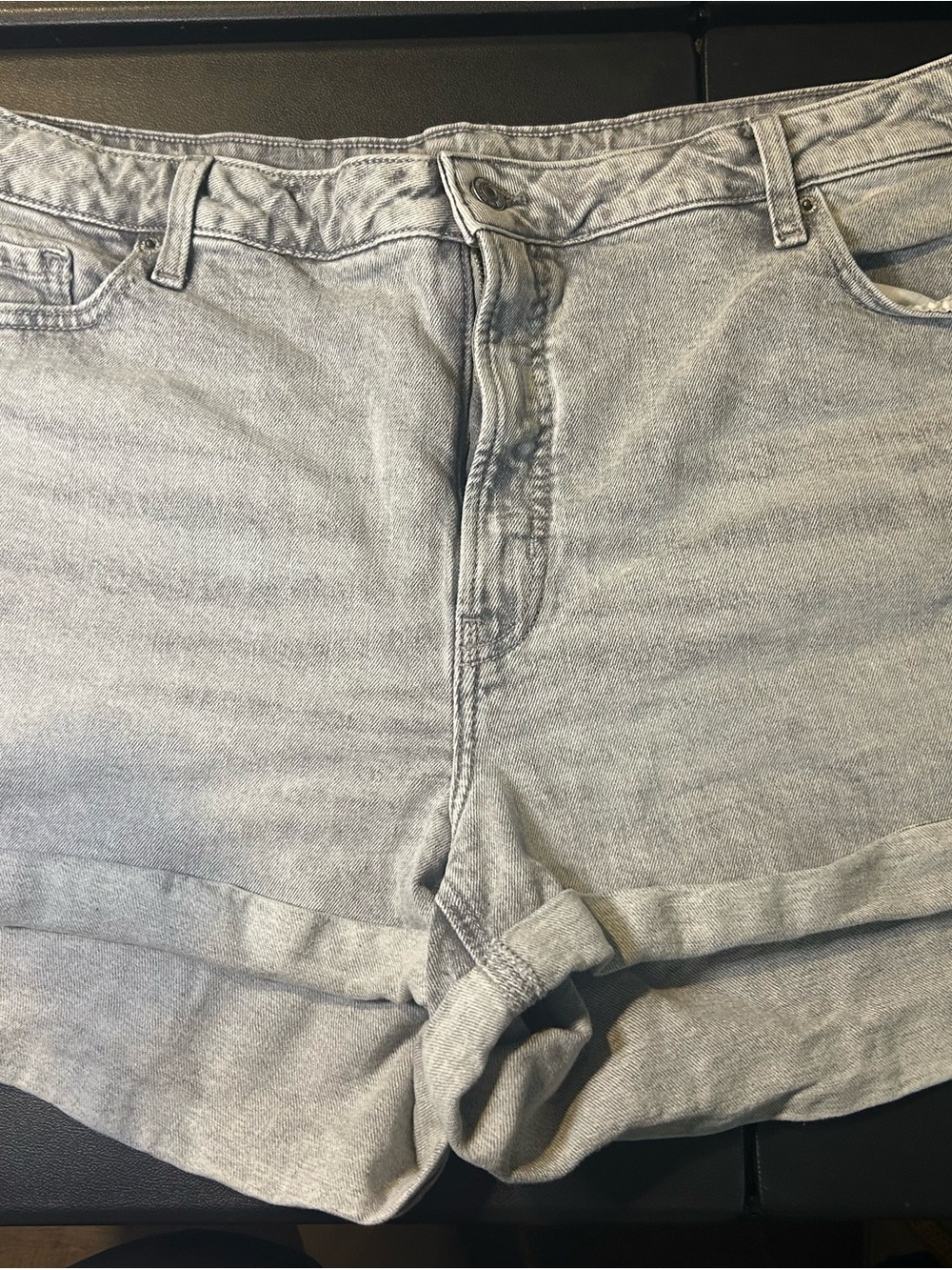 Old Navy Light Gray Rolled-Hem Denim Shorts